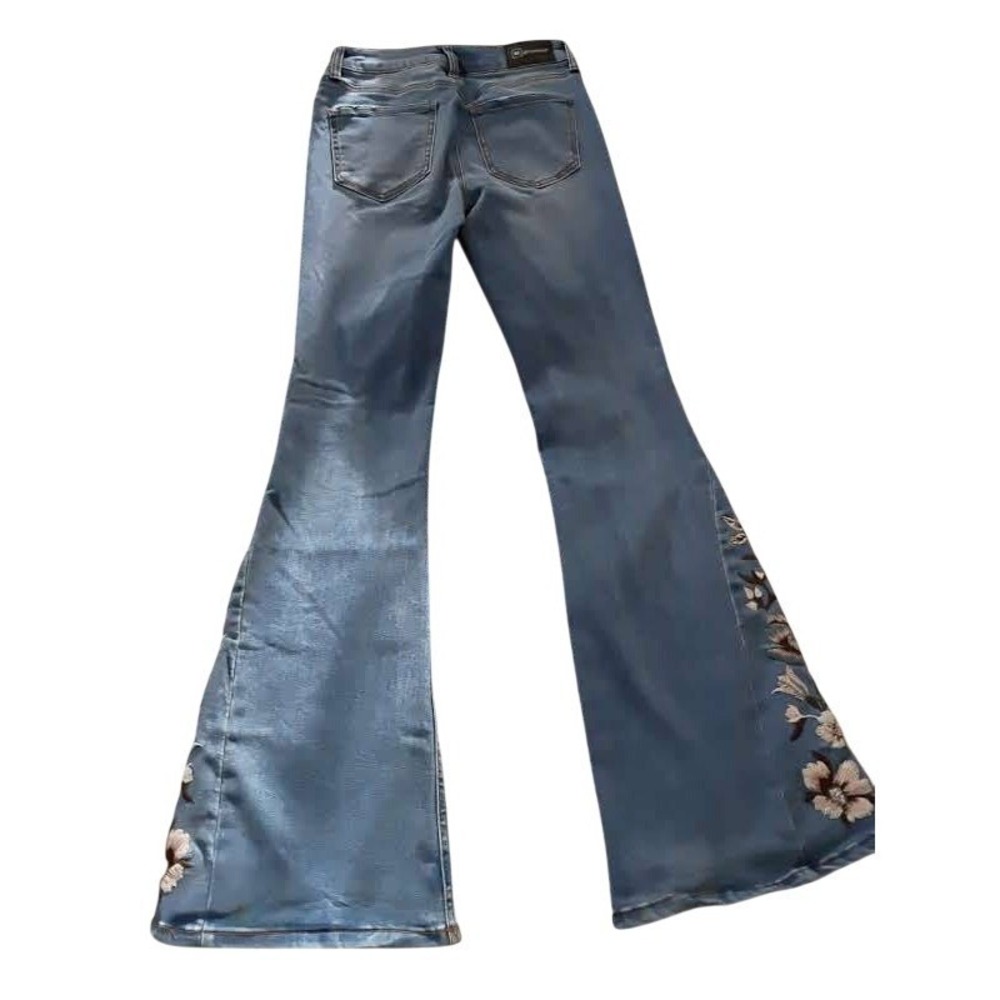 Celebrity Pink Generation Floral Embroidered Flare Jeans Light Wash Womens W 26 - Picture 3 of 14